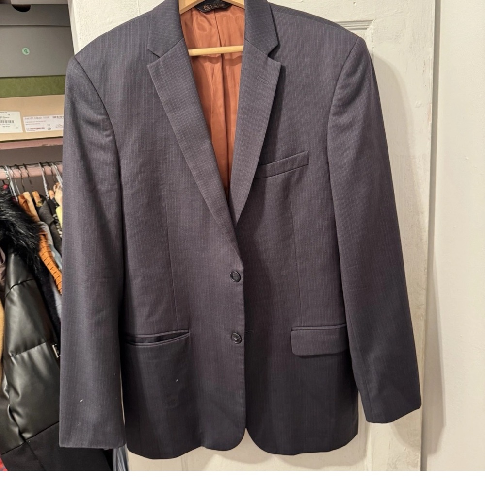 Joseph A Gray Sport Coat with Notched Lapel and Tailored Fit